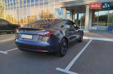 Седан Tesla Model 3 2023 в Одессе