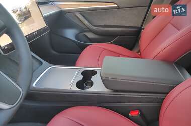Седан Tesla Model 3 2023 в Одессе