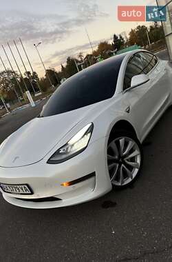 Седан Tesla Model 3 2018 в Харкові