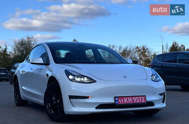 Седан Tesla Model 3 2022 в Дніпрі