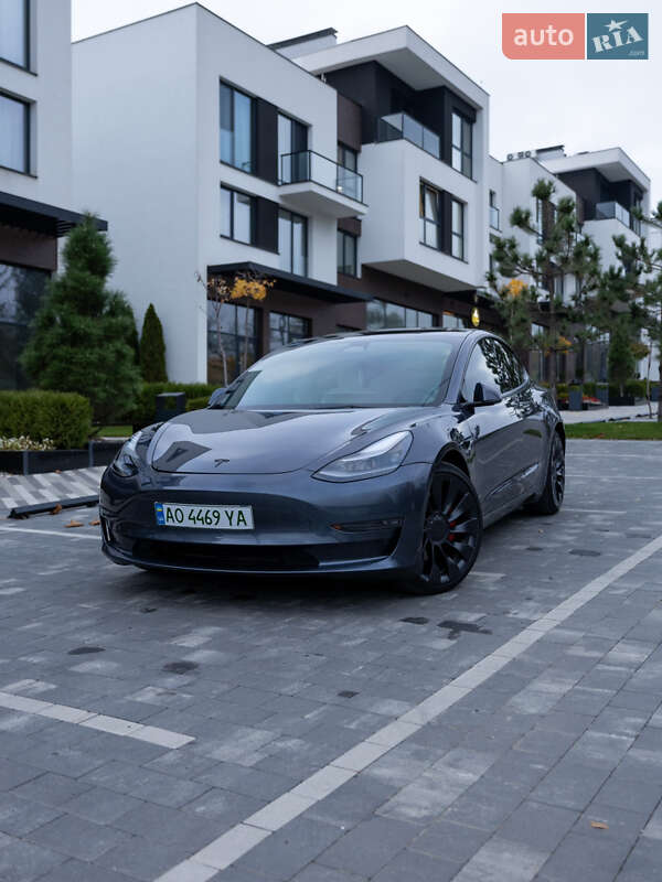 Tesla Model 3 2023