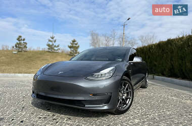 Седан Tesla Model 3 2018 в Дніпрі