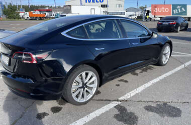 Седан Tesla Model 3 2020 в 