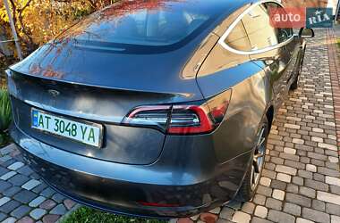 Седан Tesla Model 3 2018 в Ивано-Франковске