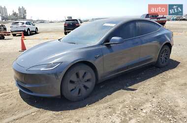 Седан Tesla Model 3 2024 в Києві