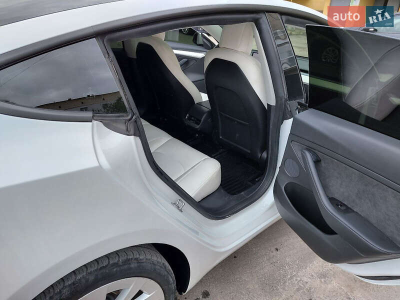 Седан Tesla Model 3 2021 в Кременце фото 16 Седан Tesla Model 3 2021 в Кременце