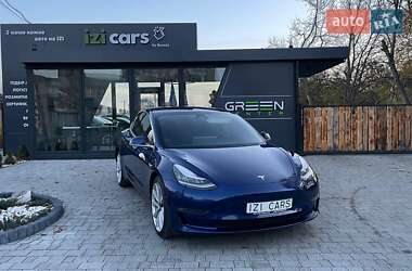 Седан Tesla Model 3 2020 в Львові