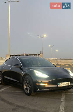 Седан Tesla Model 3 2019 в 