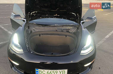 Седан Tesla Model 3 2019 в 