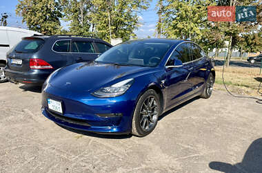 Седан Tesla Model 3 2020 в Сумах