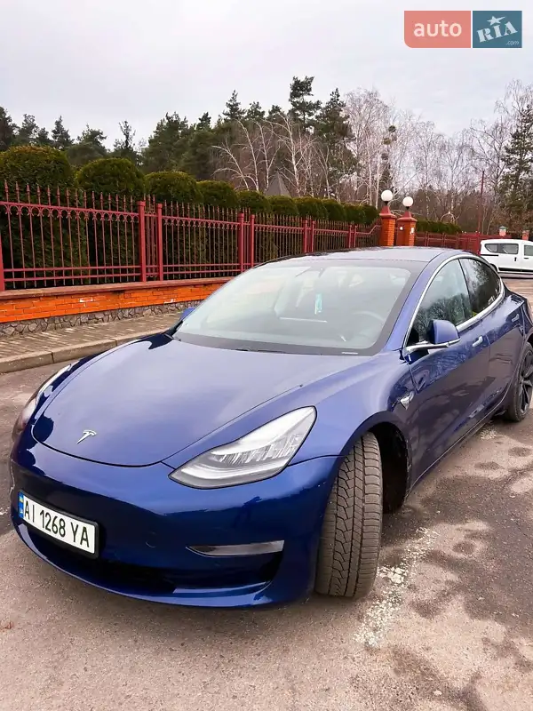 Tesla Model 3 2020