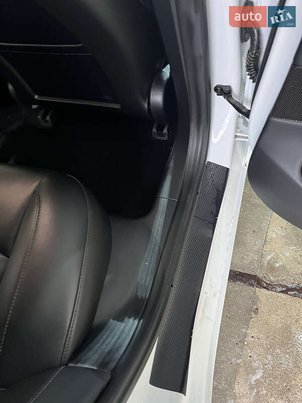 Седан Tesla Model 3 2018 в Хмельницькому