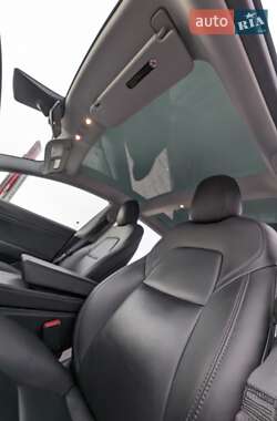 Седан Tesla Model 3 2020 в Луцьку