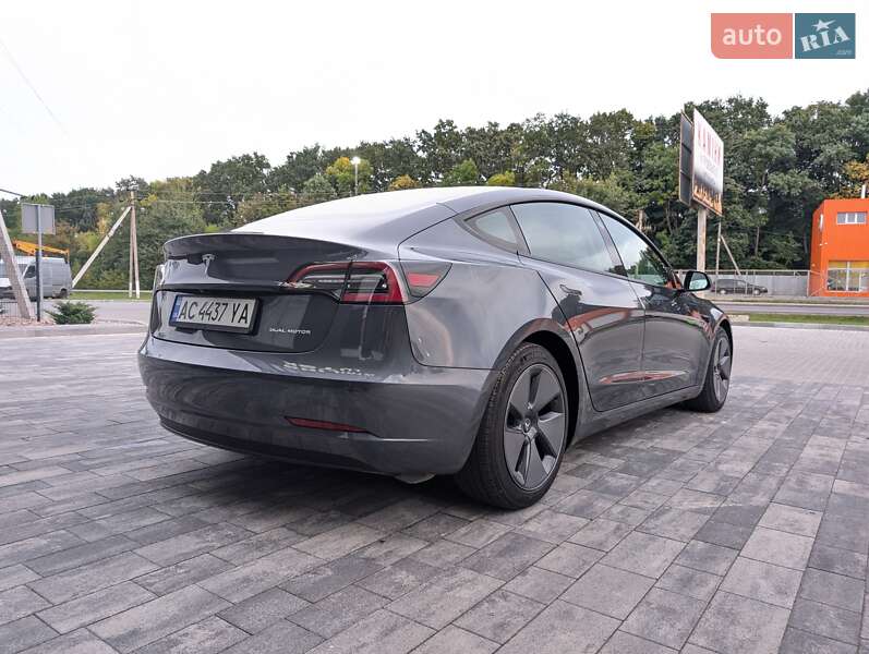 Седан Tesla Model 3 2020 в Луцьку