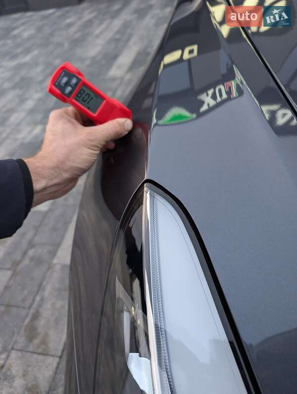 Седан Tesla Model 3 2020 в Луцьку