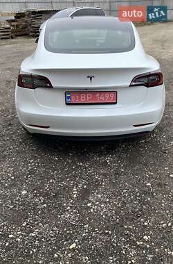 Седан Tesla Model 3 2020 в Луцьку