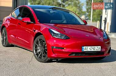 Седан Tesla Model 3 2022 в Львове