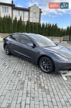 Седан Tesla Model 3 2022 в Рівному