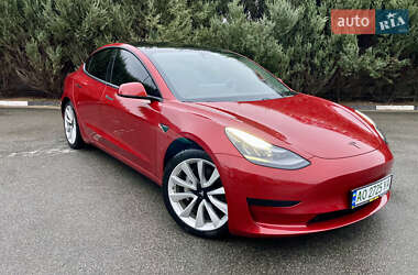 Седан Tesla Model 3 2020 в Киеве