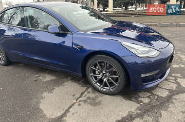 Седан Tesla Model 3 2020 в Харкові