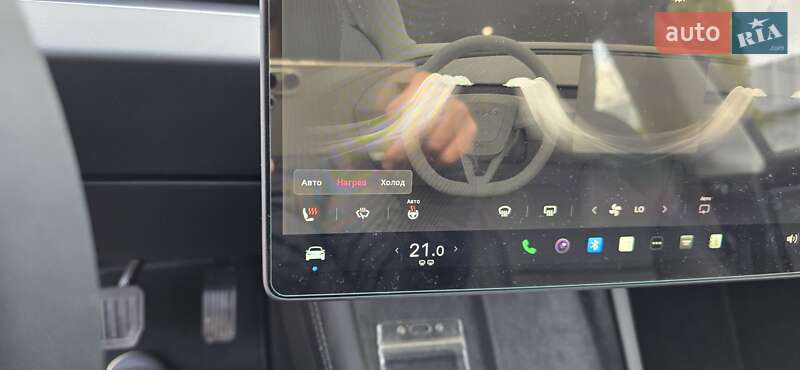 Седан Tesla Model 3 2023 в Днепре