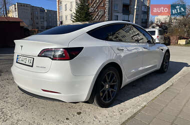 Седан Tesla Model 3 2020 в Самборе