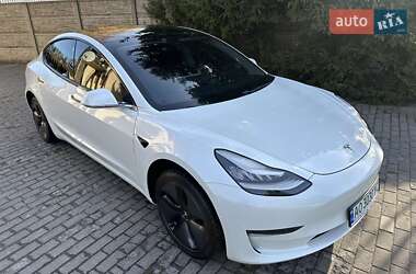 Седан Tesla Model 3 2020 в Львове