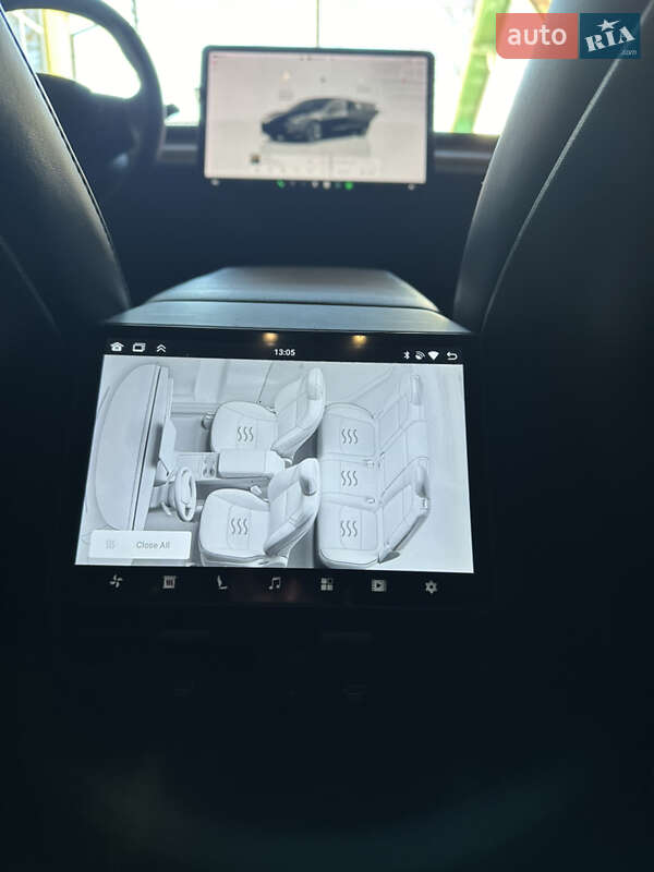 Седан Tesla Model 3 2022 в Дрогобыче