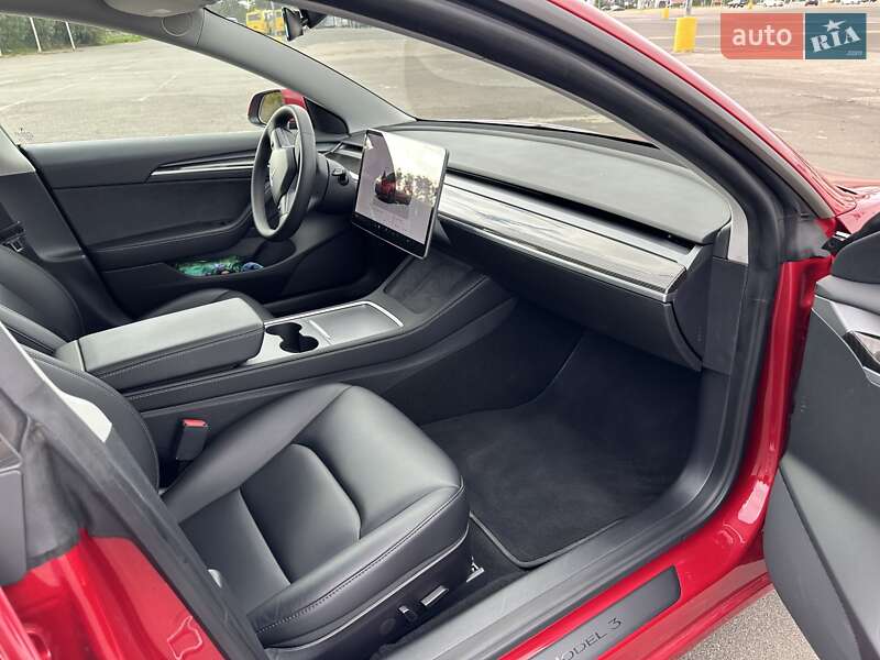 Седан Tesla Model 3 2022 в Одесі