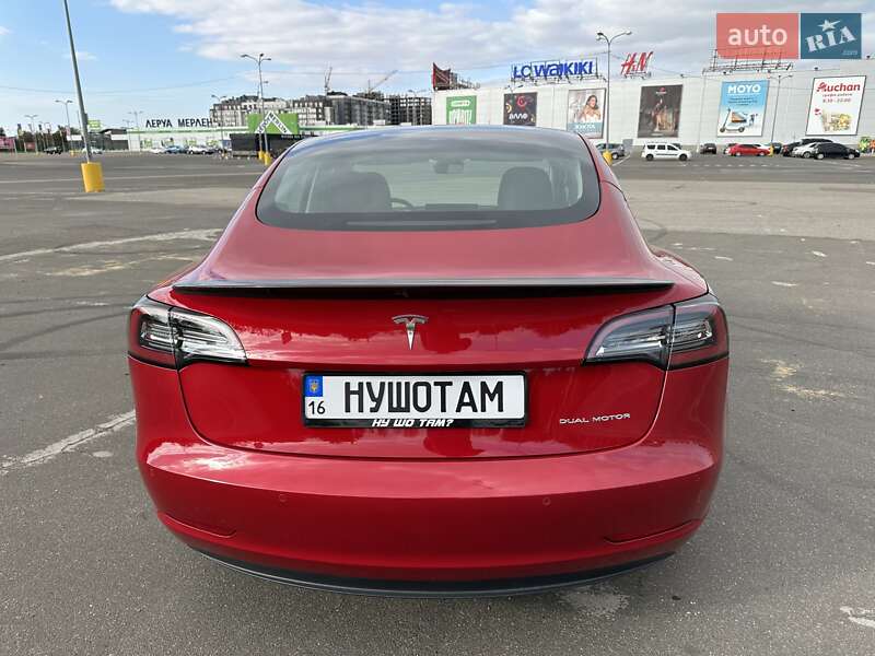 Седан Tesla Model 3 2022 в Одесі