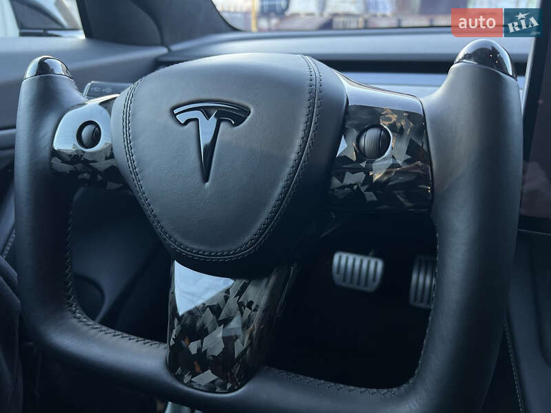 Седан Tesla Model 3 2019 в Киеве