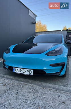 Седан Tesla Model 3 2019 в 