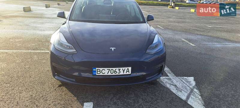 Седан Tesla Model 3 2022 в Миколаєві