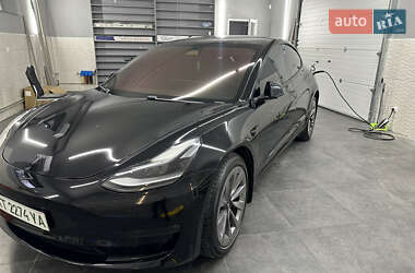 Седан Tesla Model 3 2021 в Ивано-Франковске