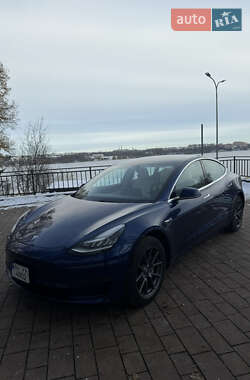 Седан Tesla Model 3 2019 в Тернополе