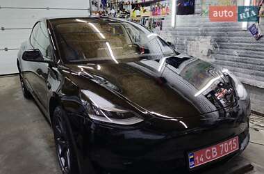 Седан Tesla Model 3 2020 в Виннице