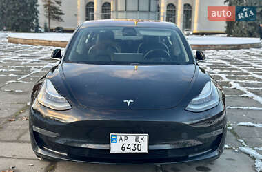 Седан Tesla Model 3 2018 в Киеве