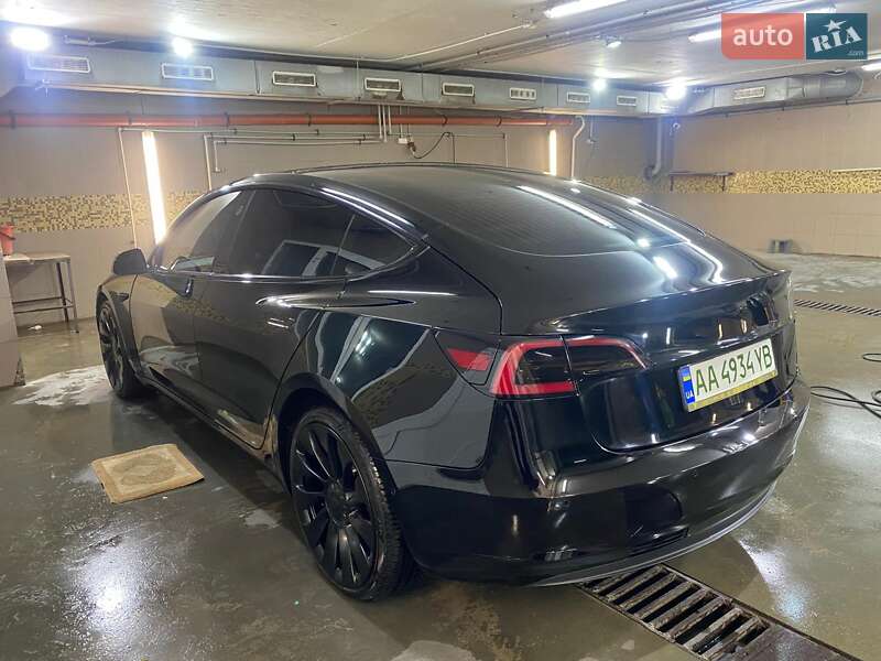 Седан Tesla Model 3 2018 в Одесі