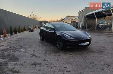 Седан Tesla Model 3 2022 в Фастове