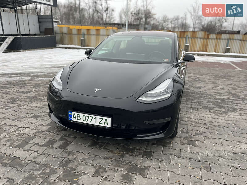 Седан Tesla Model 3 2018 в Вінниці