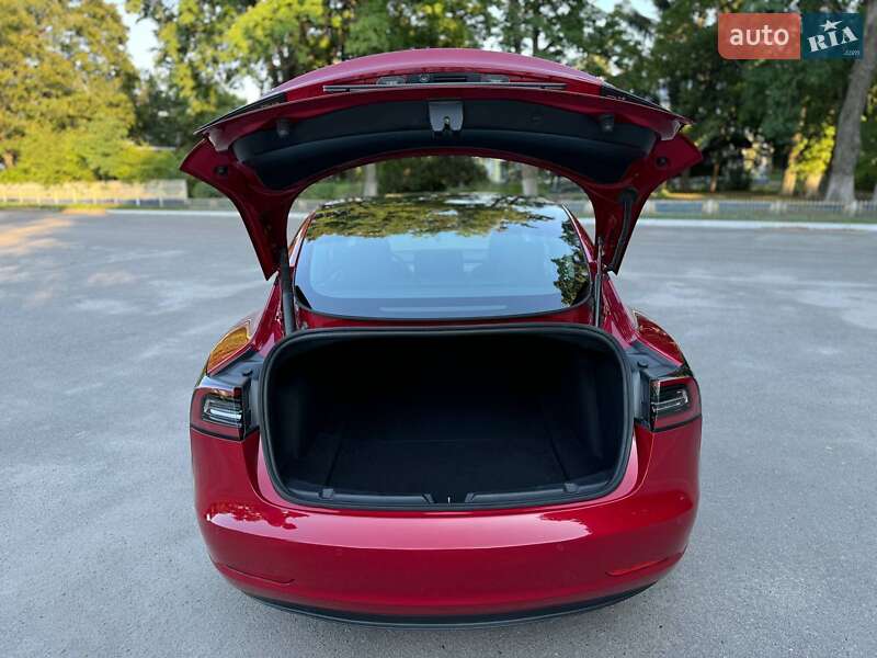 Седан Tesla Model 3 2022 в Полтаві фото 18 Седан Tesla Model 3 2022 в Полтаві