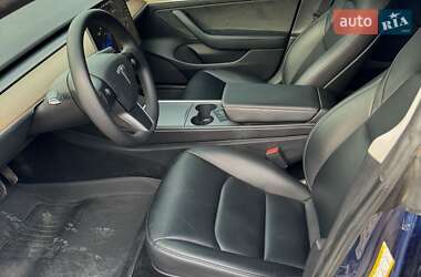 Седан Tesla Model 3 2021 в Львове