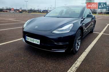 Седан Tesla Model 3 2019 в Одесі