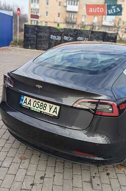 Седан Tesla Model 3 2018 в Шепетовке