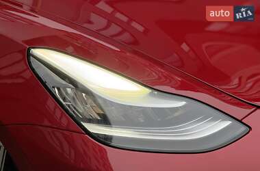 Седан Tesla Model 3 2018 в 