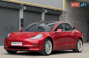 Седан Tesla Model 3 2018 в 