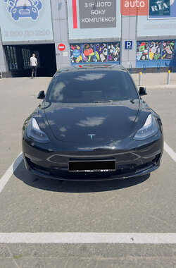 Седан Tesla Model 3 2022 в Києві