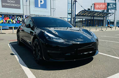 Седан Tesla Model 3 2022 в Києві