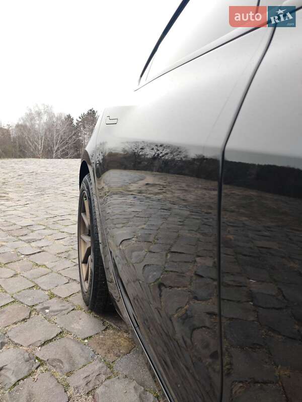 Седан Tesla Model 3 2022 в Житомирі