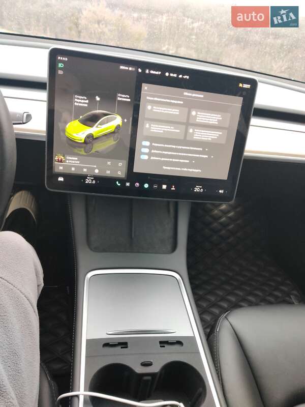 Седан Tesla Model 3 2022 в Житомирі